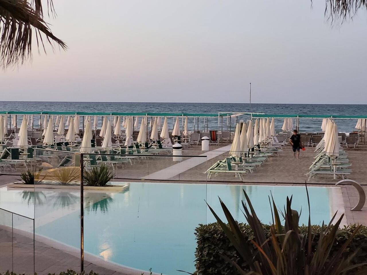 Hotel Alabama Riccione Esterno foto